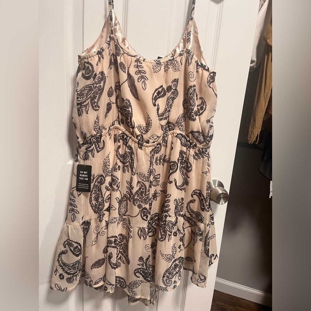 Express Romper - Picture 2 of 3